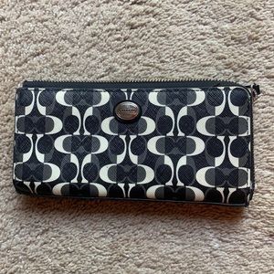 Coach wallet